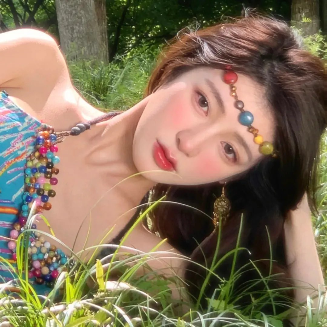 绿茵场外